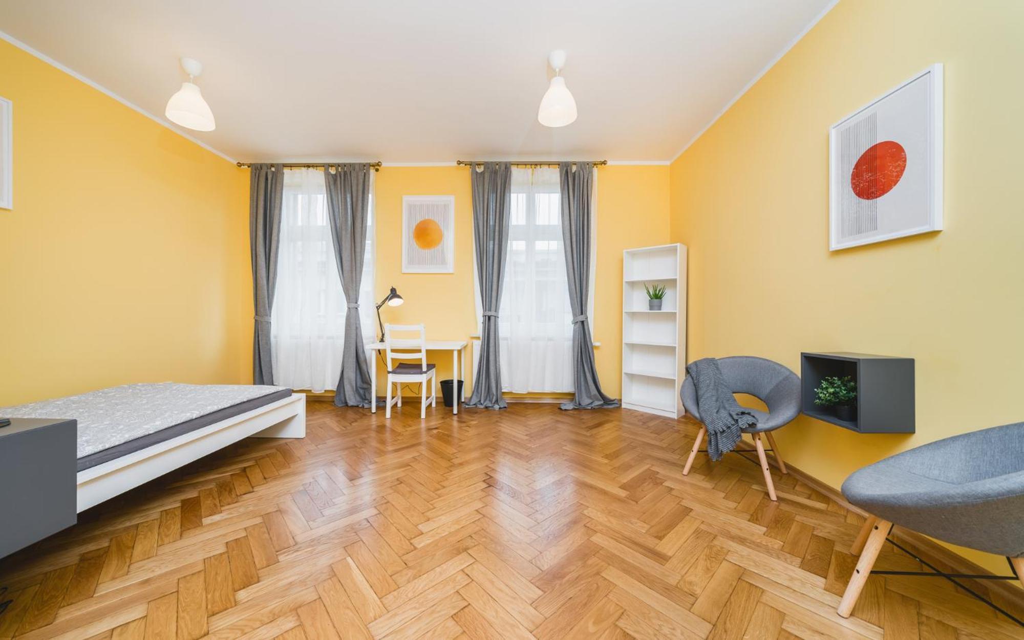 Modern Urban Escape - Old Town Apartment - By Upstairs Krakow Dış mekan fotoğraf